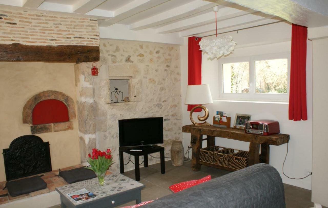 La Chaine Saint-Jean-du-Bois Dış mekan fotoğraf